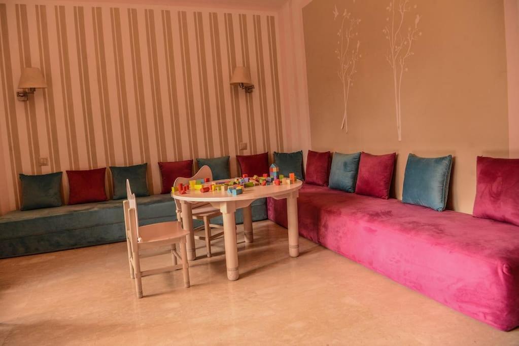 Beautiful, Great Equipped 122 M Holiday Apartment Near Majorelle Garden And Gueliz With Pool Views And A Large Balcony And Terrace Marrakesh Luaran gambar