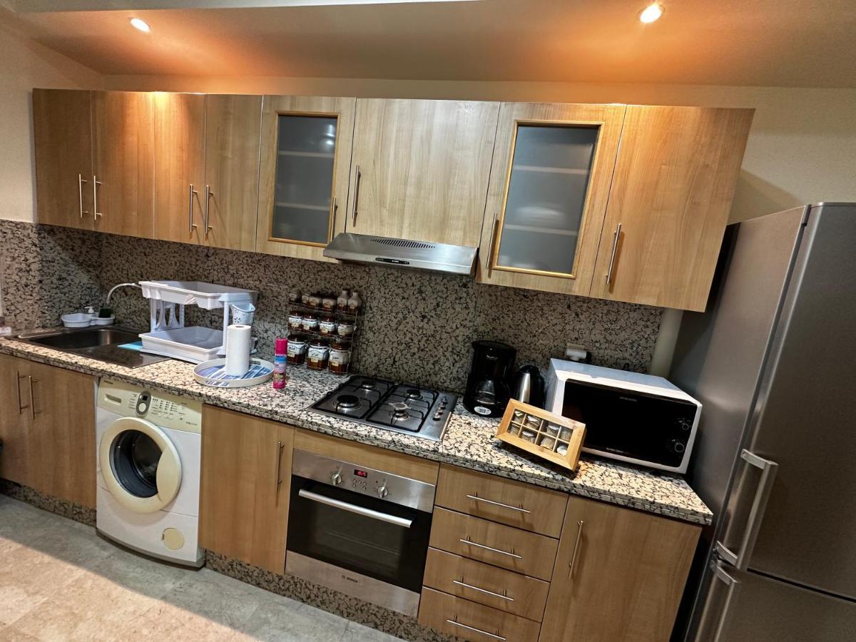 Beautiful, Great Equipped 122 M Holiday Apartment Near Majorelle Garden And Gueliz With Pool Views And A Large Balcony And Terrace Marrakesh Luaran gambar