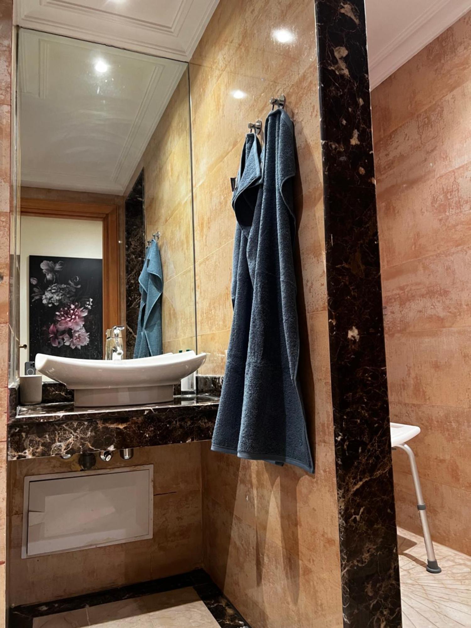Beautiful, Great Equipped 122 M Holiday Apartment Near Majorelle Garden And Gueliz With Pool Views And A Large Balcony And Terrace Marrakesh Luaran gambar